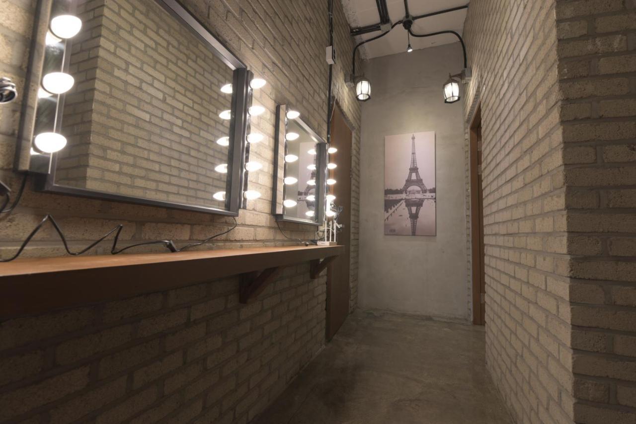Inno Guesthouse & Bar Hongdae Seoul Exterior photo